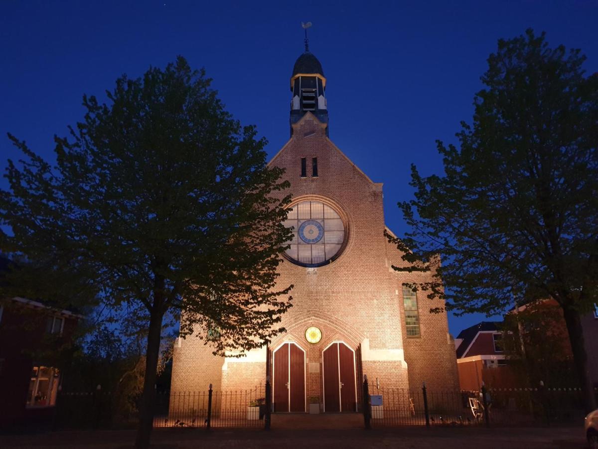 Church Conversion For A Unique Stay And Experience Rinsumageest المظهر الخارجي الصورة